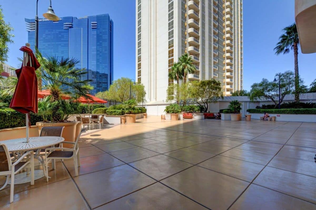 Mgm Signature-20-609 Strip View Jacuzzi Studio Las Vegas Kültér fotó